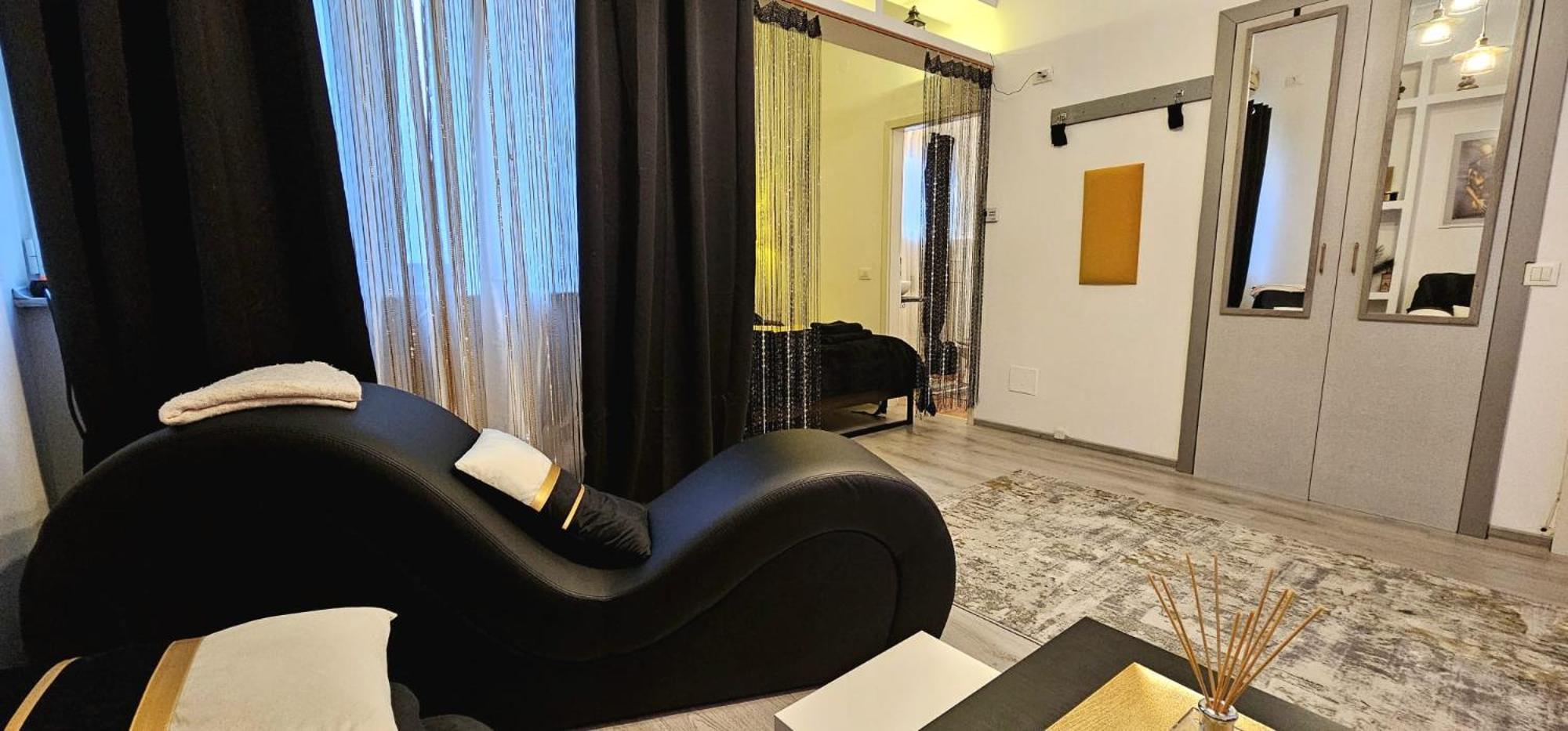 Tantra Studio 1 Conta Universitate Bukurešť Exteriér fotografie